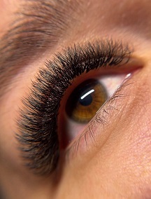 volume lashes benalmadena